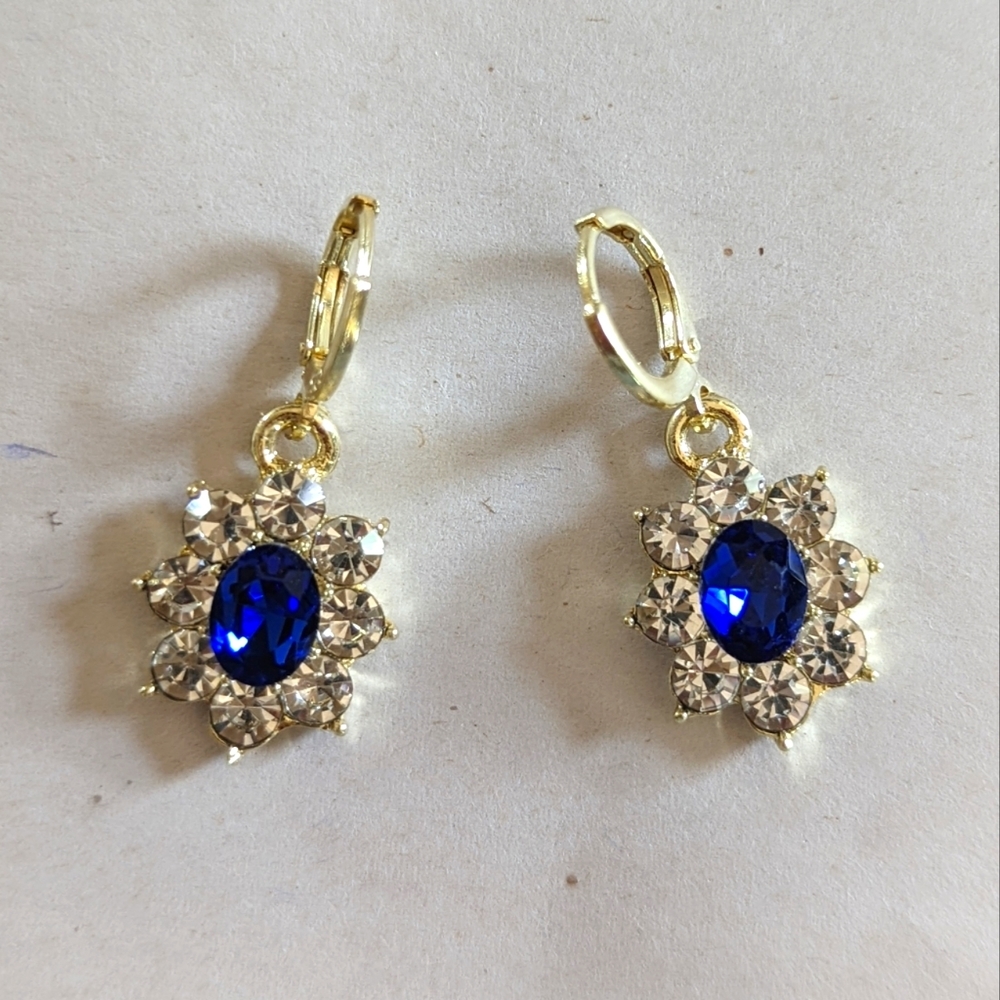 Earrings - Dangling gold and blue